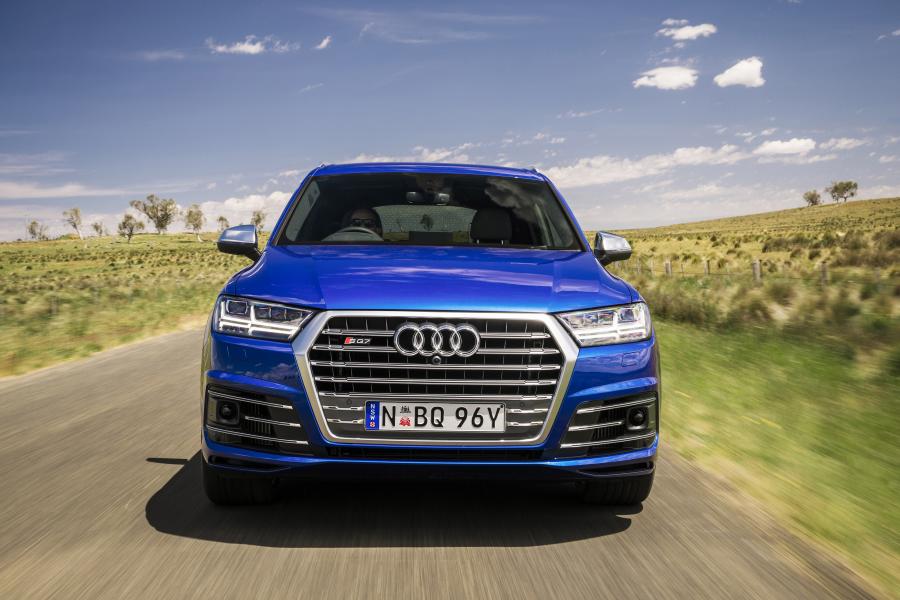  Audi SQ7 TDI (4M) 2016 года  (AU) (фото 5 из 30)